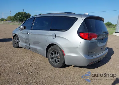 2018 Chrysler Pacifica Touring L Plus z USA, uszkodzony, nr VIN 2C4RC1EG6JR352453